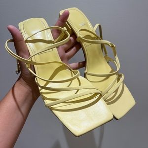 Zara Yellow block heels size 7.5